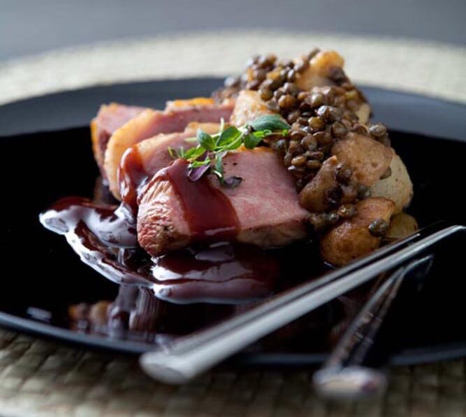 knaprigt_ankbrost_med_smorstekta_jordartskockor